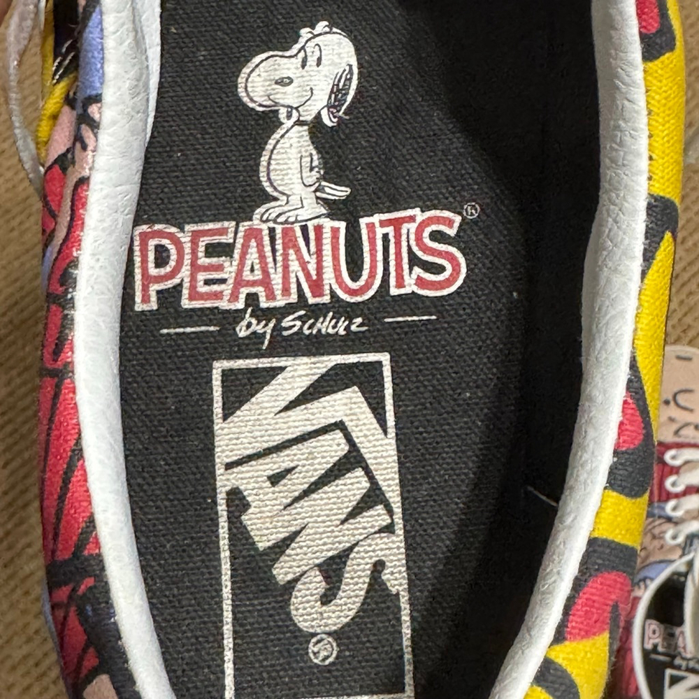 Women's Vans Peanuts Charlie Brown Sneakers Size 7 Yellow Pink - Picture 11 of 11